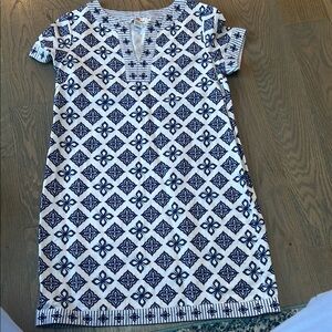 Vineyard vines Navy and White Patterned Dress
